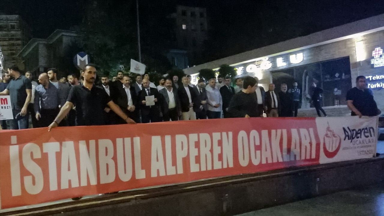 Alperen Ocakları'ndan Şeyda Yılmaz'a Protesto