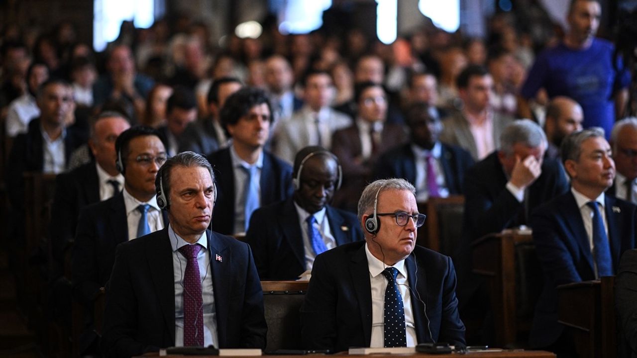 Ankara'da Türkçenin Kültürel Yolculuğu Ele Alındı