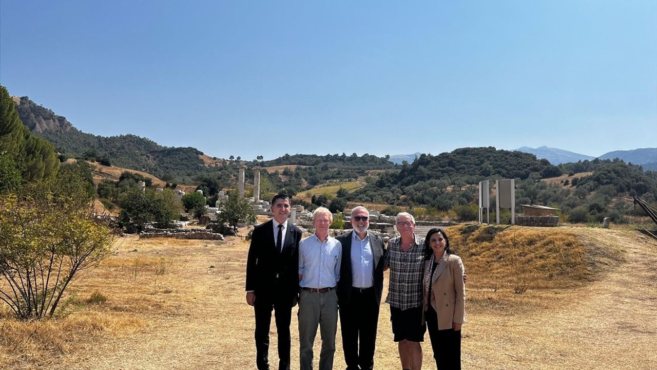 Bahadır Yenişehirlioğlu, Sardes Antik Kenti'nde UNESCO Adaylığı İle İlgili İncelemelerde Bulundu