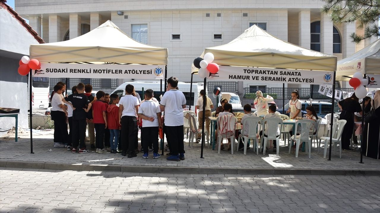 Bilecik'te Türkiye Yüzyılı Bilim Şenliği Başladı