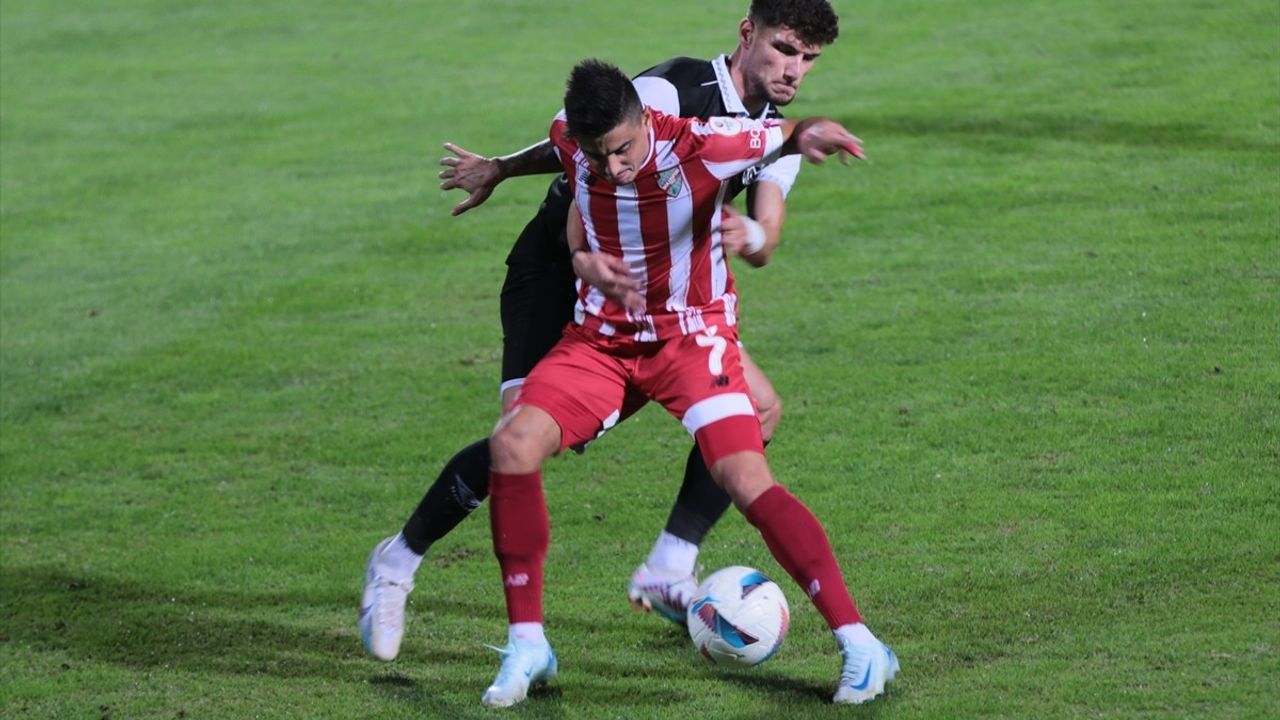 Boluspor, Manisa FK'yi 2-0 Geçti