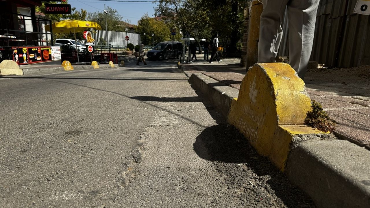 Bursa'da Yaya Güvenliği İçin Asfalt Sorunu Giderilsin Çağrısı