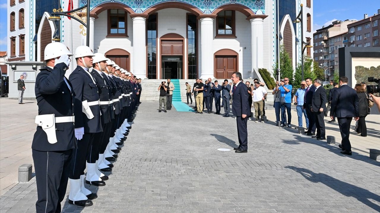 Cevdet Yılmaz: AK Parti İstikrar İçinde Değişen Bir Partidir