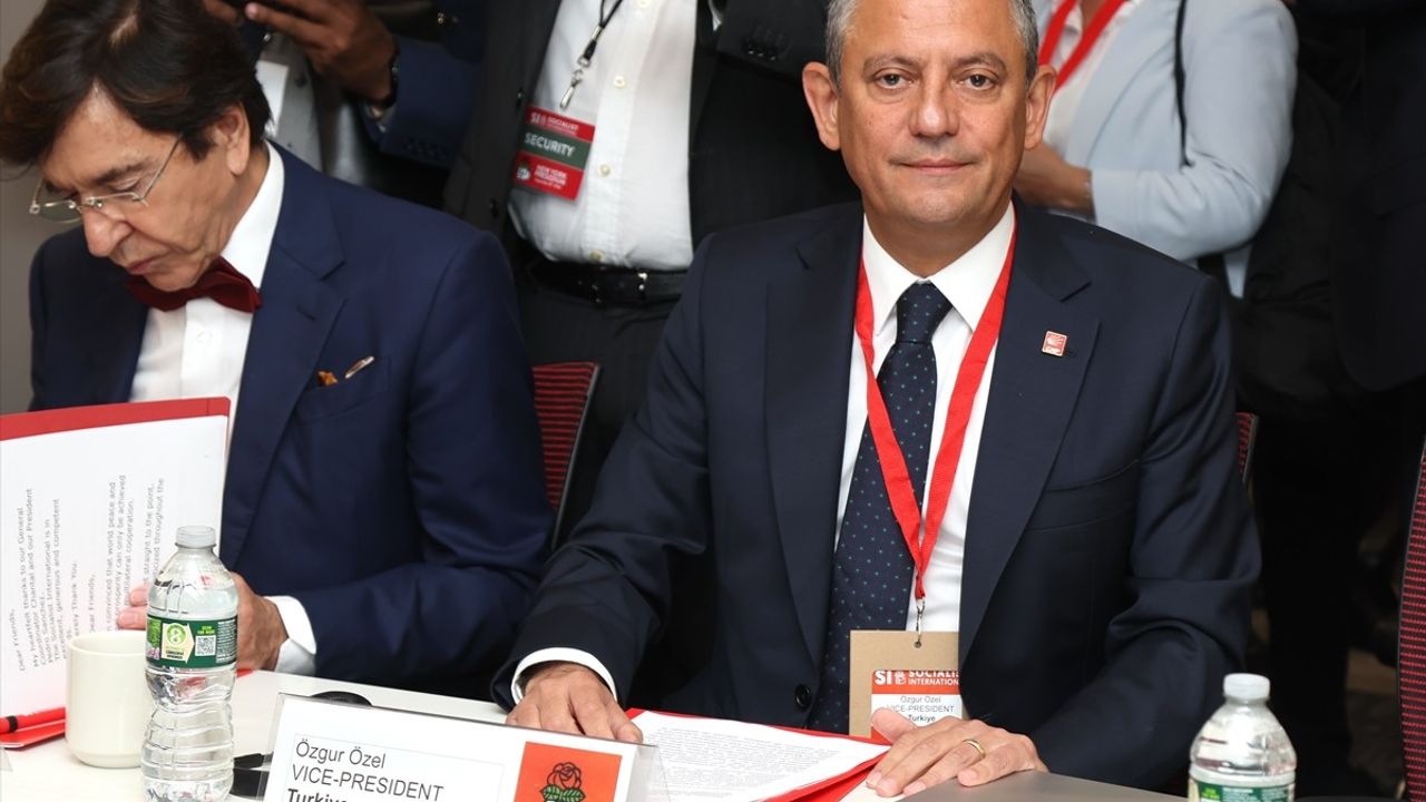 CHP Lideri Özgür Özel: Filistin'deki Katliamlar İçin Dünya Yeterince Tepki Vermiyor