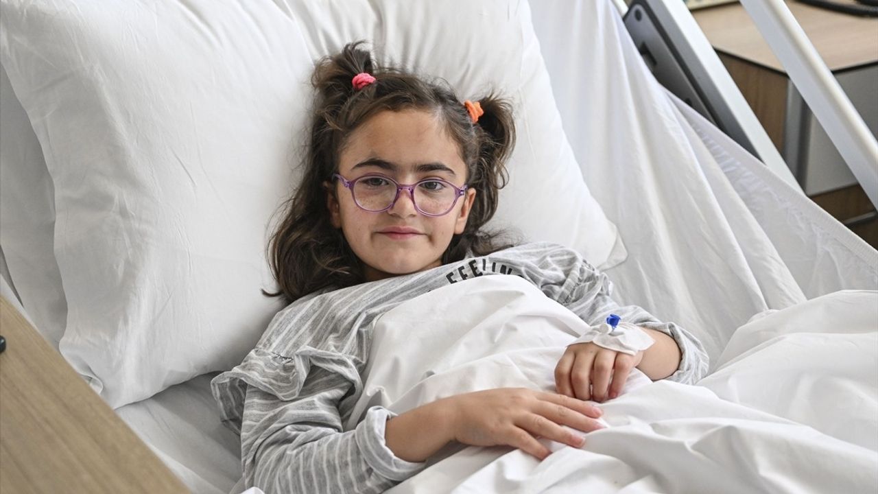 Cumhurbaşkanı Erdoğan'ın Help Call: 9-Year-Old Ada's Successful Eye Surgery in Istanbul