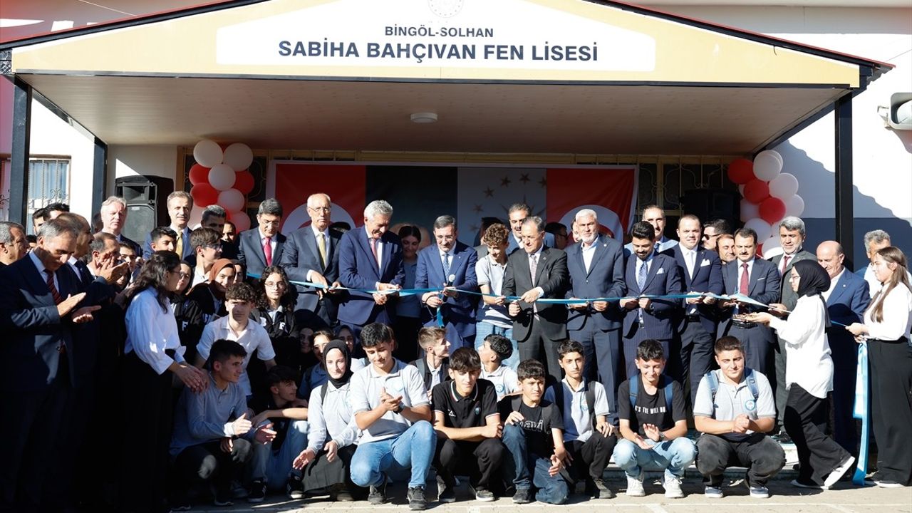 Cumhurbaşkanı Yardımcısı Cevdet Yılmaz, Bingöl'de Fen Lisesi Açılışında Önemli Mesajlar Verdi