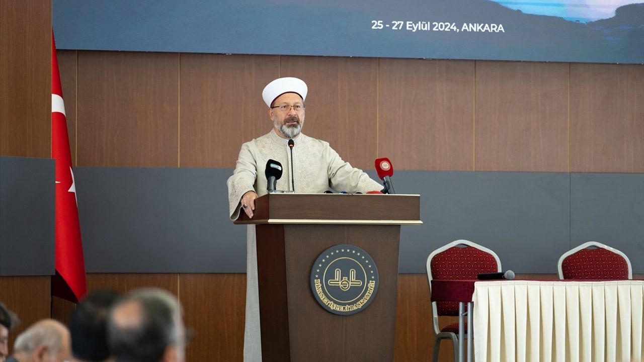 Diyanet İşleri Başkanı Erbaş'tan Bilim ve Din Üzerine Açıklamalar