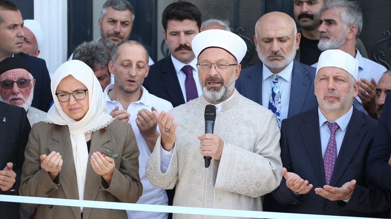 Diyanet İşleri Başkanı Erbaş'tan Eğitim Vurgusu