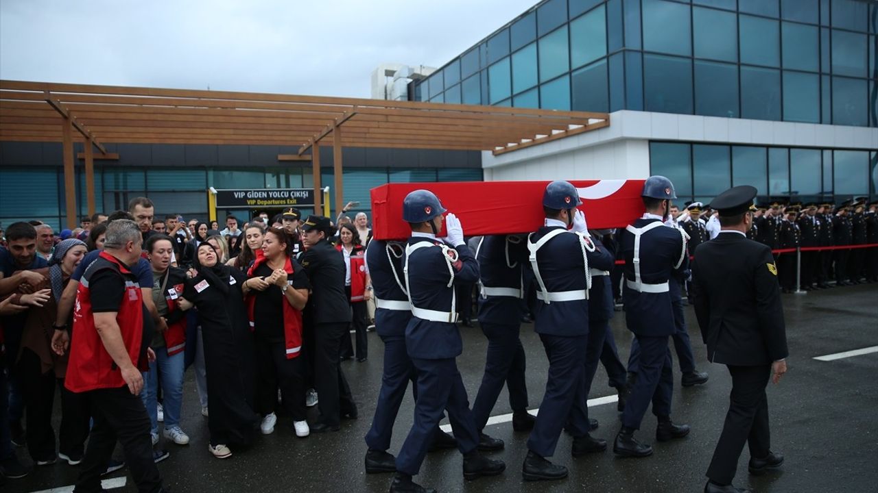 Diyarbakır'da Şehit Düşen Asker Ordu'da Uğurlandı