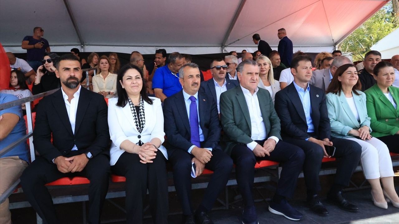 Edirne'de Balkan Kürek Şampiyonası Heyecanı