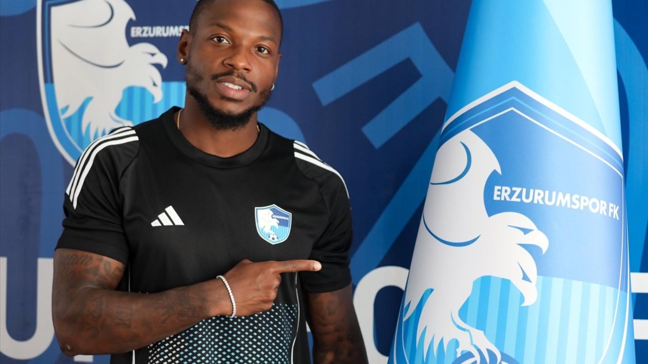 Erzurumspor FK, Streli Mamba'yı Transfer Etti