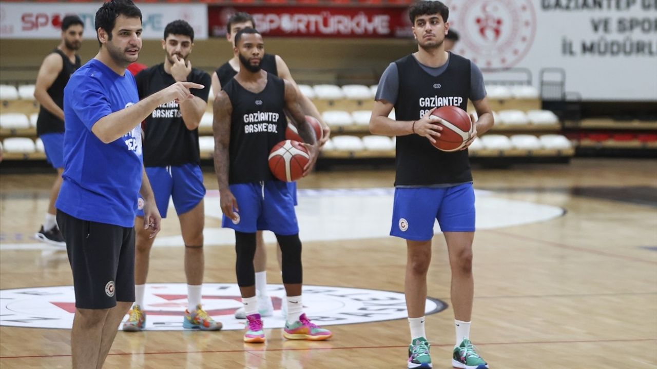 Gaziantep Basketbol Lige Galibiyetle Başlama Hedefinde