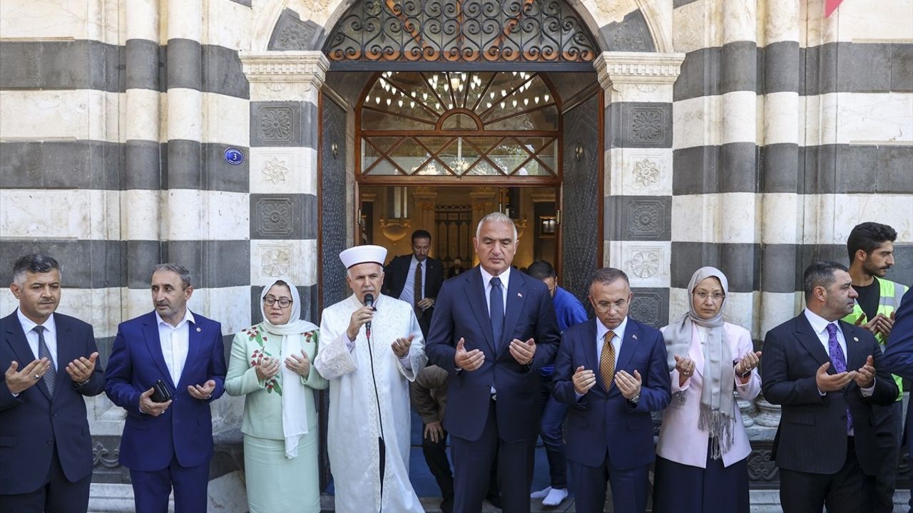 Gaziantep'te Alaüddevle Camisi'nin Yeniden Açılışı