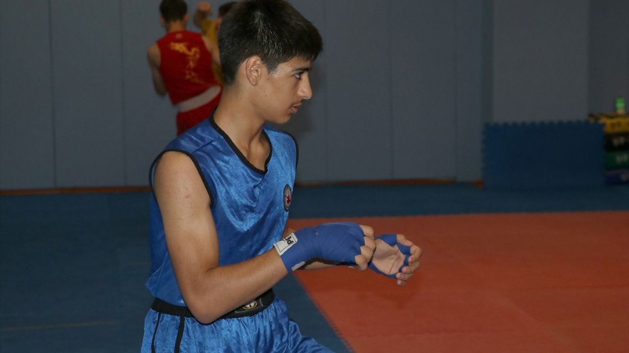 Genç Wushu Yıldızı Samet Caf Dünya Şampiyonası Hedefliyor