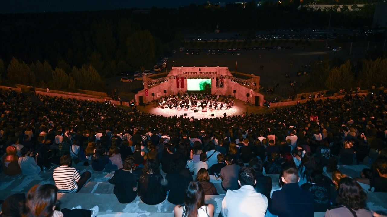 Hacettepe Üniversitesi Senfoni Orkestrası İlk Konserini Gerçekleştirdi