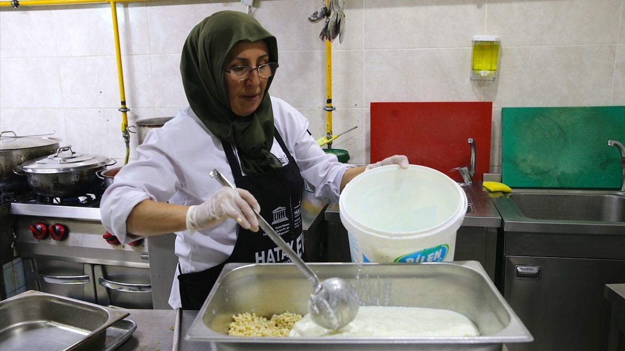 Hatay'ın Soğuk Buğday Çorbası Gastronomi Evi'nde Tanıtılıyor