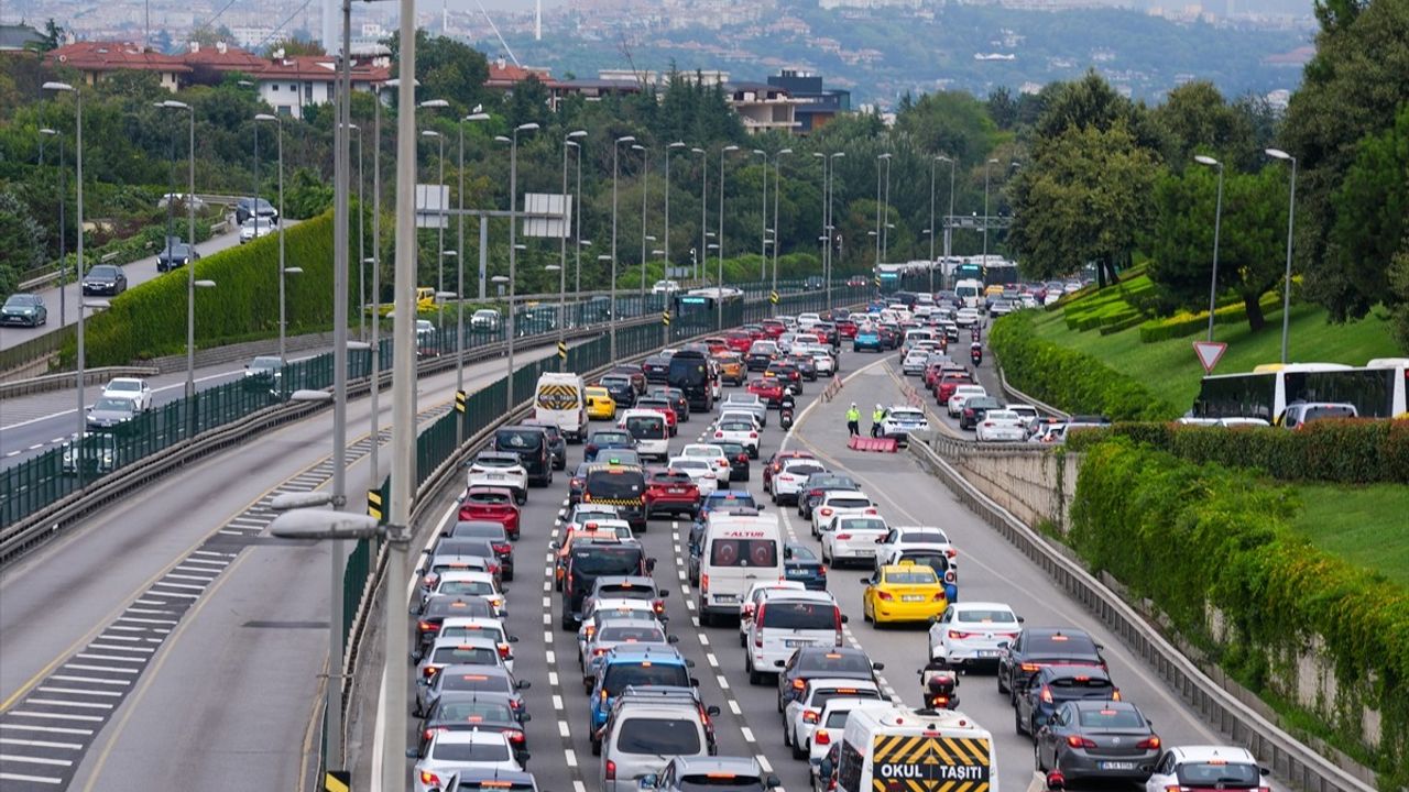 İstanbul'da Uyum Haftası ve Trafik Yoğunluğu