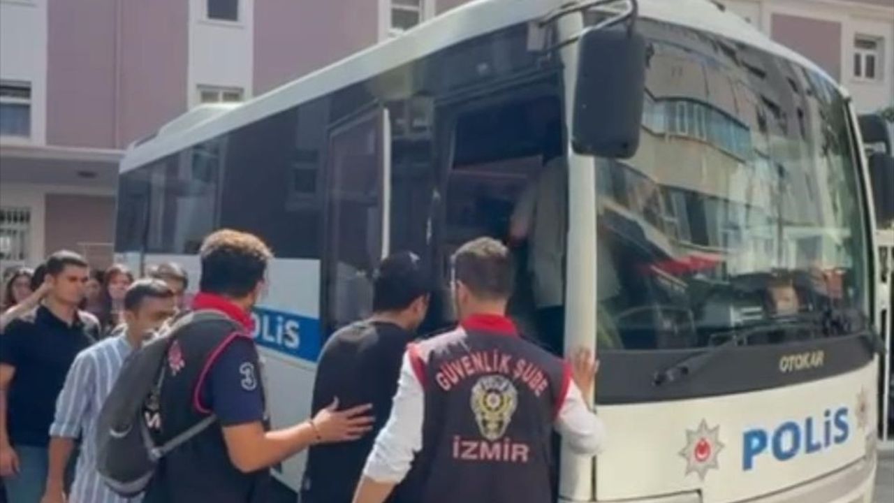 İzmir'de ABD Askerlerine Saldırı Davasında 10 Kişi Tahliye Edildi