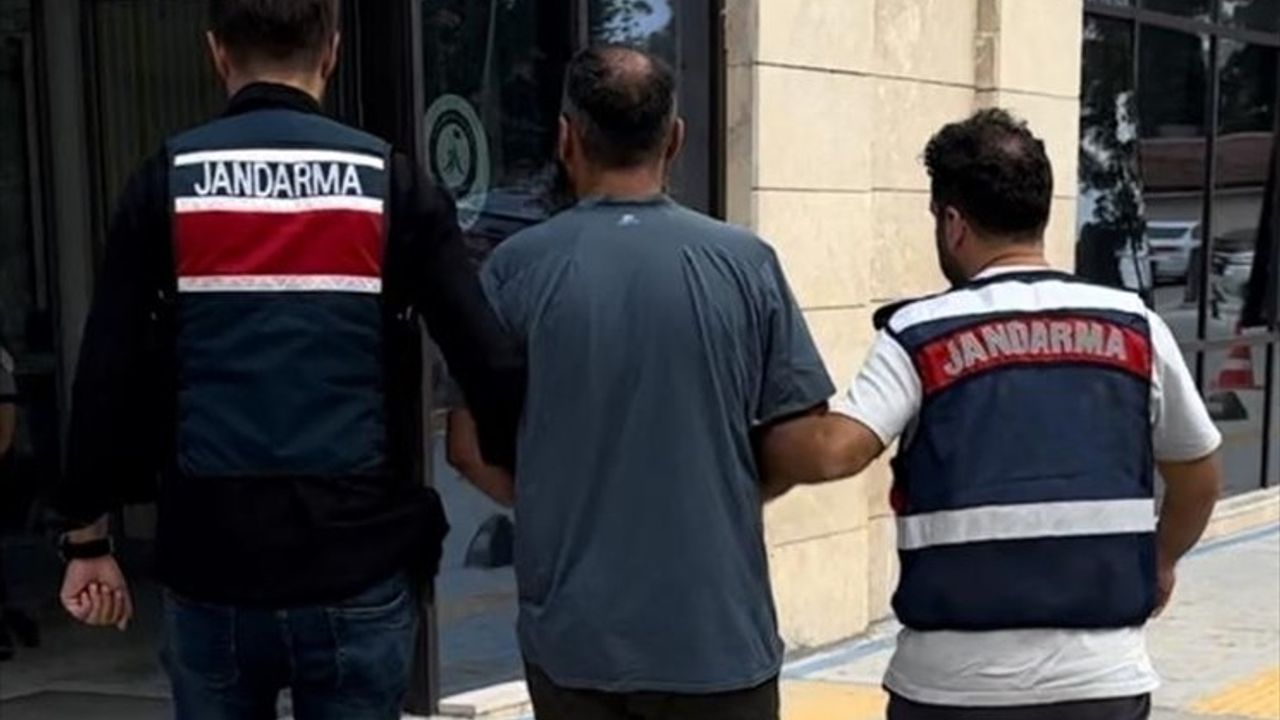 İzmir'de DEAŞ Operasyonu: 2 Zanlı Tutuklandı