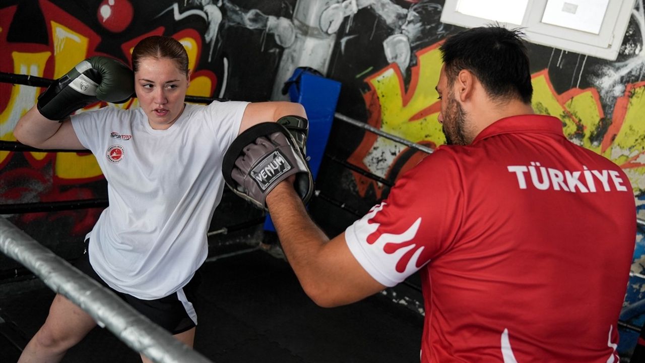 Kick Boks Şampiyonu Melisa Kafali: Büyüklerde de Zafer Peşinde