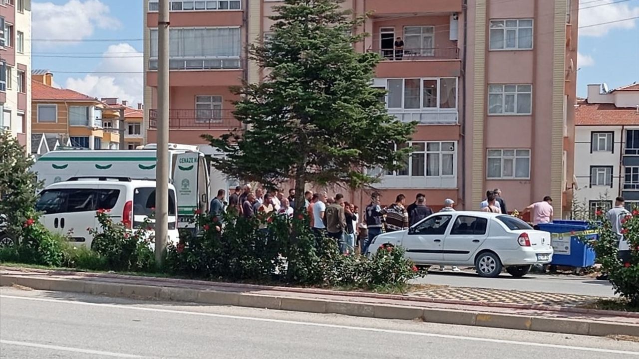 Konya'da Yol Kenarında Bulunan Erkek Cesedi Hakkında Detaylar