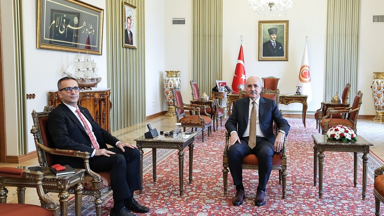 Kurtulmuş, Yunus Emre Enstitüsü Başkanı Abdurrahman Aliy'i Ağırladı