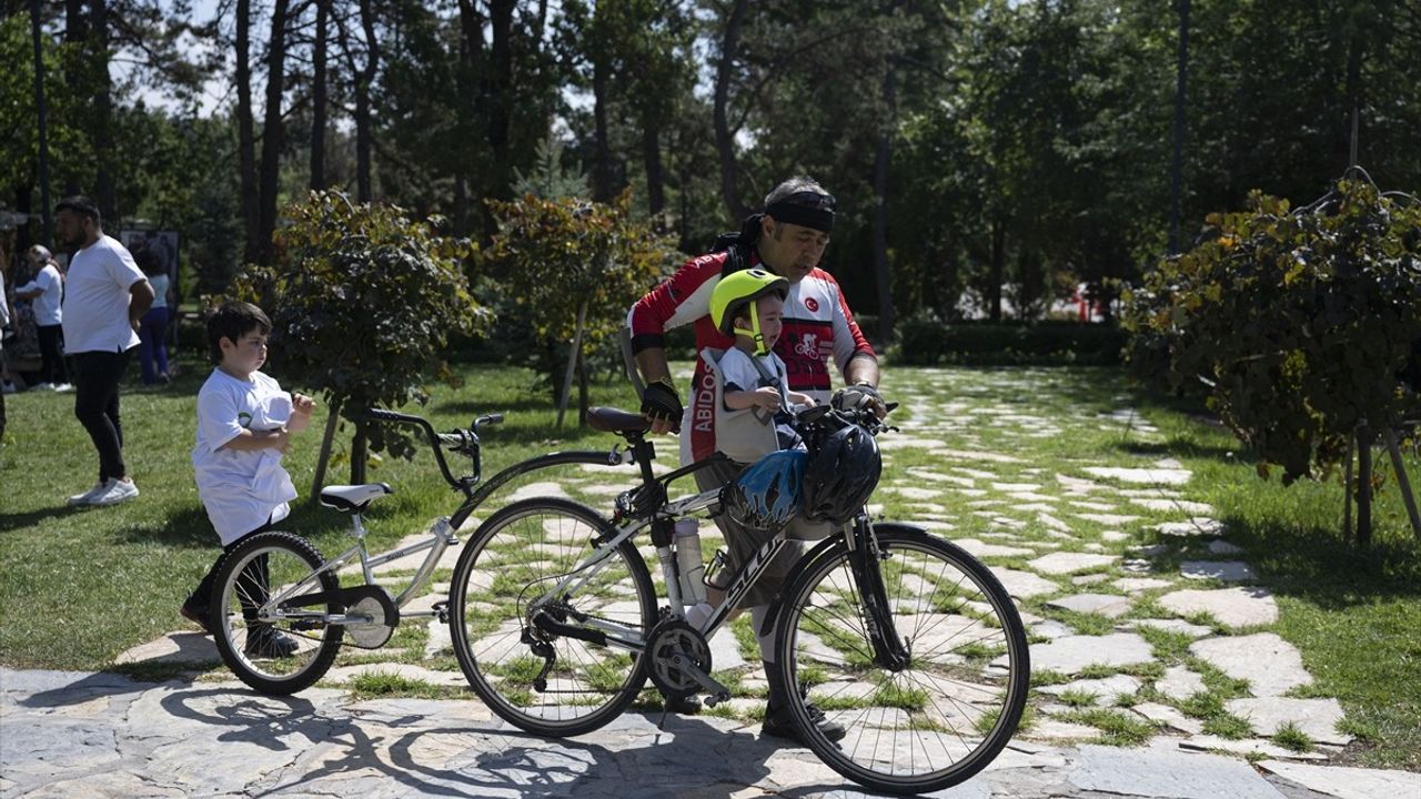 Lenfoma Farkındalık Günü'nde Pedal Çevirildi