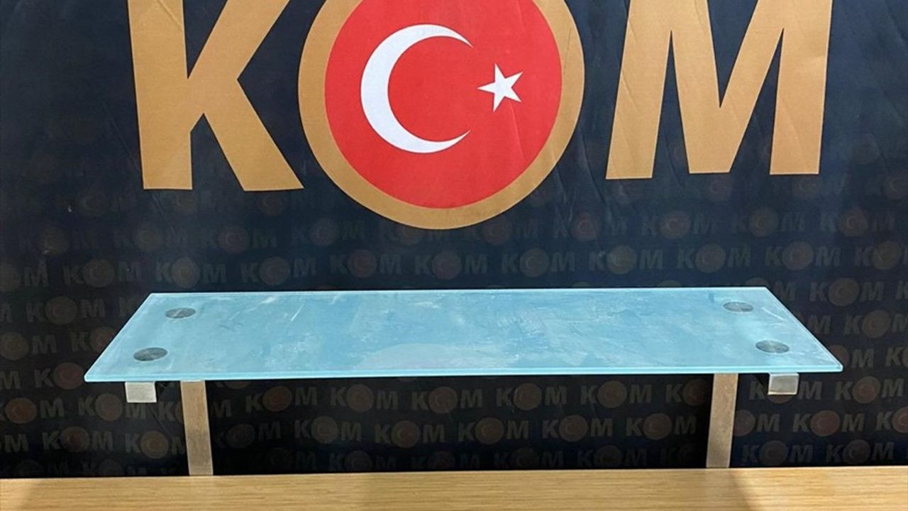 Manisa'da Kaçak Tütün Operasyonu