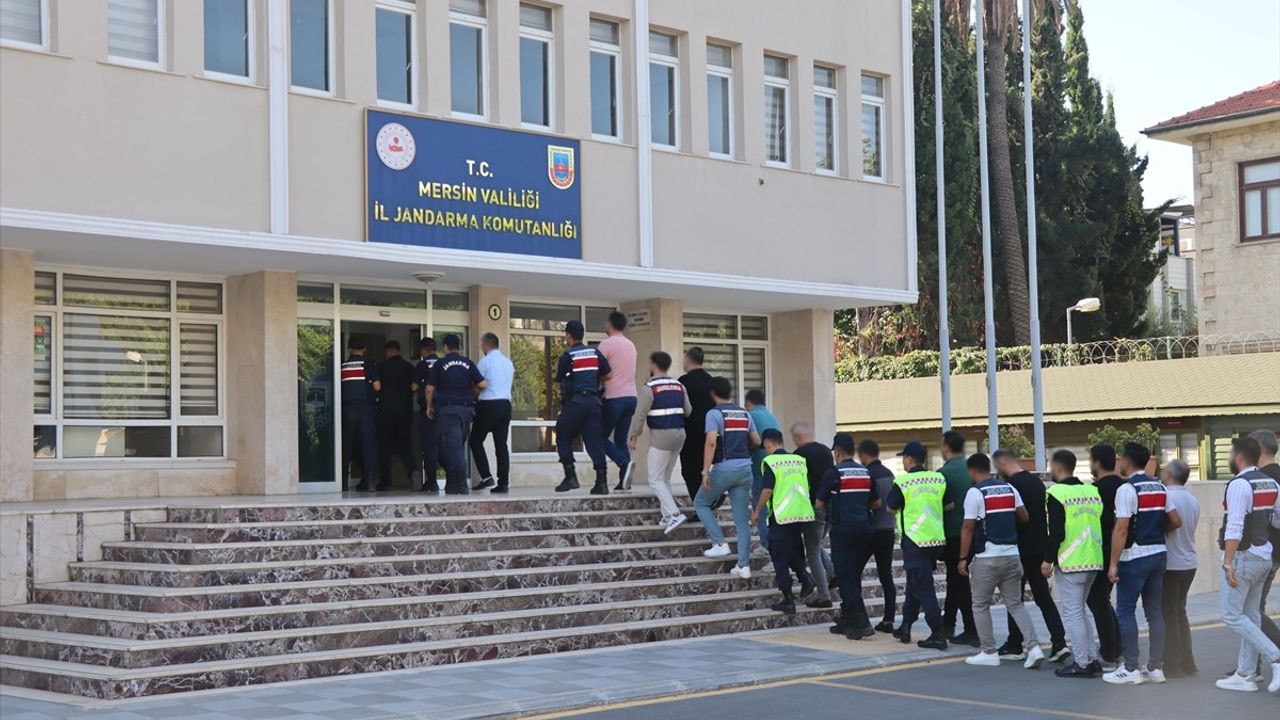 Mersin'de Vergi Kaçakçılığı Operasyonu: 16 Tutuklama