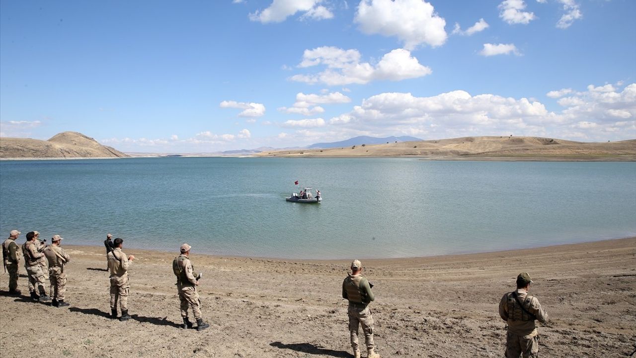 Muş'ta Lise Öğrencisi Bedirhan Bingöl'ün Kaybolması ile İlgili Arama Çalışmaları Sürüyor