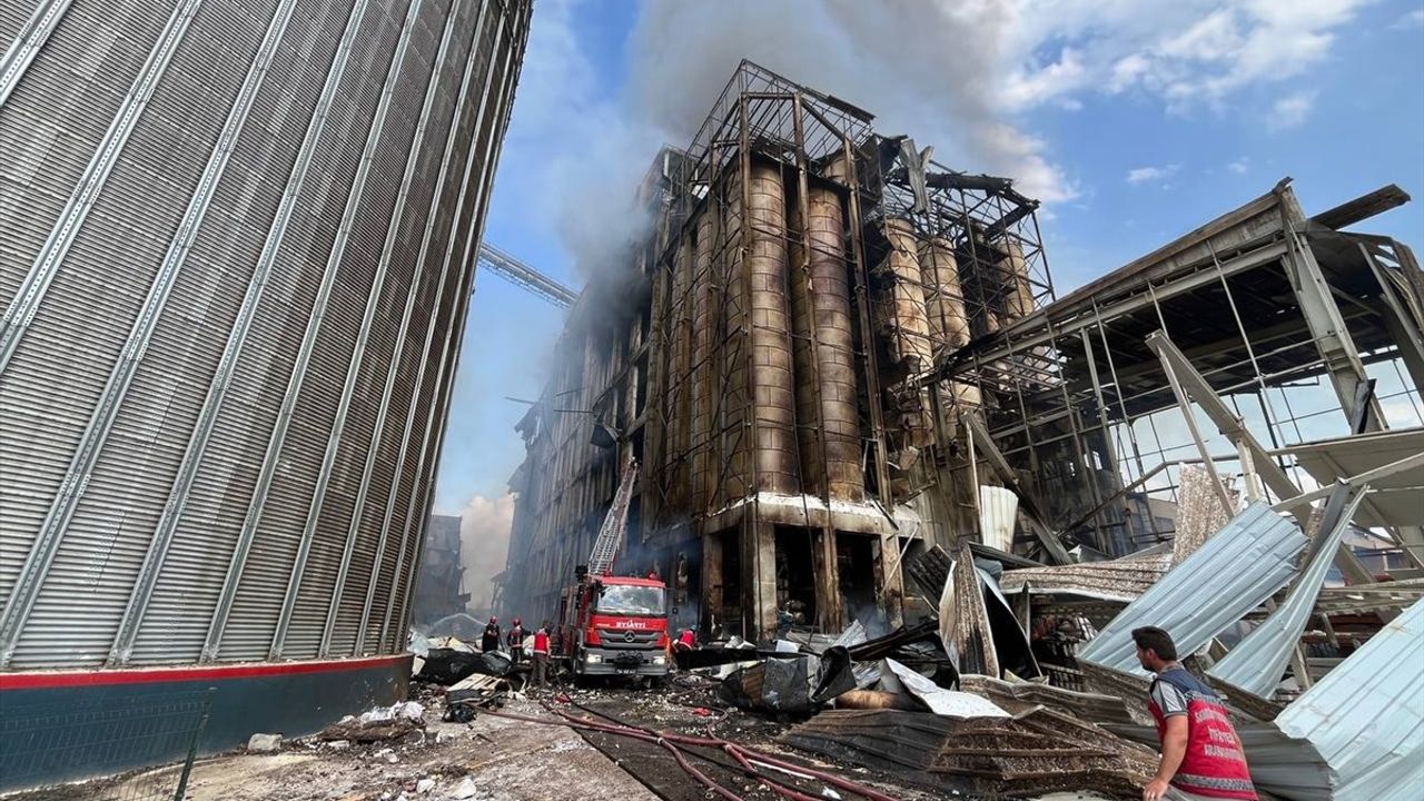 Sakarya'da Makarna Fabrikasında Patlama: 28 Yaralı