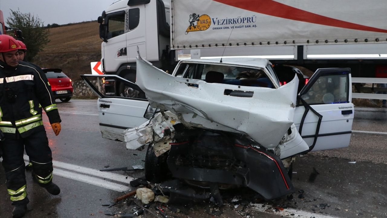 Samsun'da Trafik Kazası: 1 Ölü, 5 Yaralı