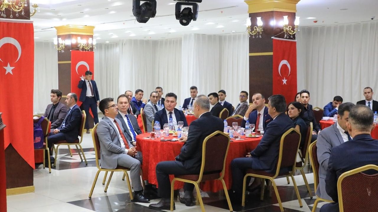 Şırnak'ta Adli Yıl Açılış Programında Yargıda Birlik Derneği'nden Ziyaret