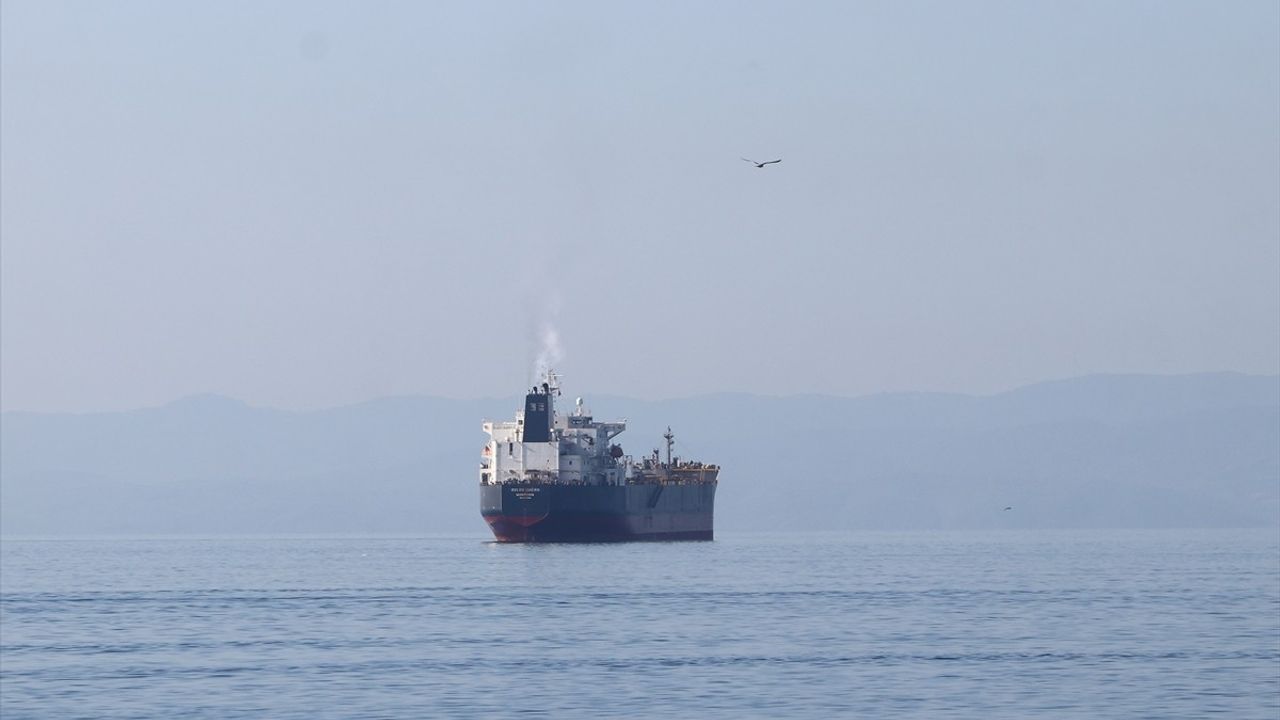 Tekirdağ'da Kaybolan Hindistan Uyruklu Denizci İçin Arama Çalışmaları Devam Ediyor