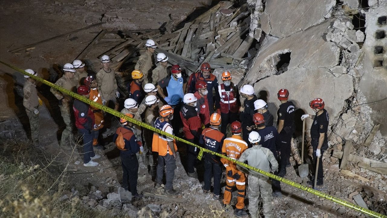 Tunceli'de Deprem Tatbikatı Gerçekleştirildi