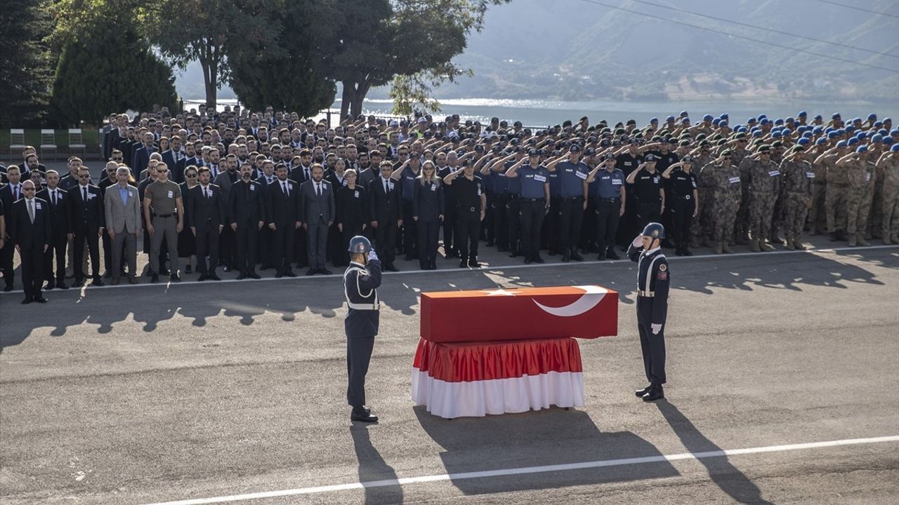 Tunceli'de Şehit Askerler İçin Anma Töreni