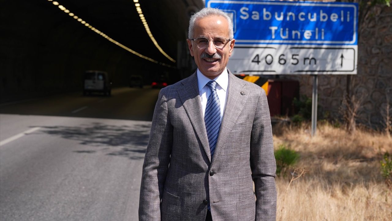 Ulaştırma ve Altyapı Bakanı Uraloğlu, Manisa'da Proje İncelemeleri Gerçekleştirdi