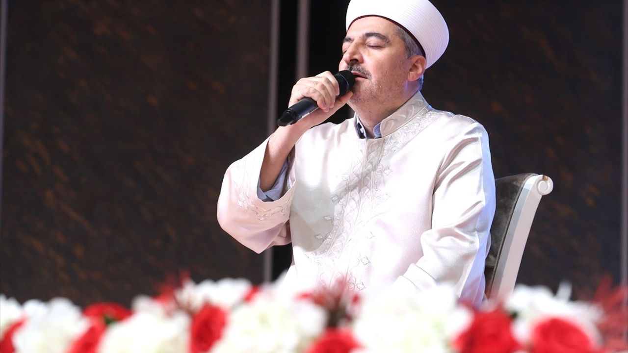 Uluslararası Mevlid-i Nebi Sempozyumu: Diyanet İşleri Başkanı Erbaş'ın Vurguları