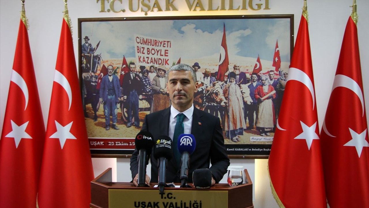 Uşak Valisi Naci Aktaş Görevine Resmi Törenle Başladı