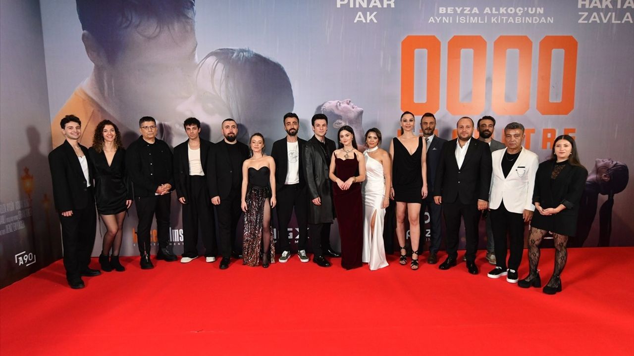 0000 Kilometre Filmi Galası Zorlu PSM'de Gerçekleşti