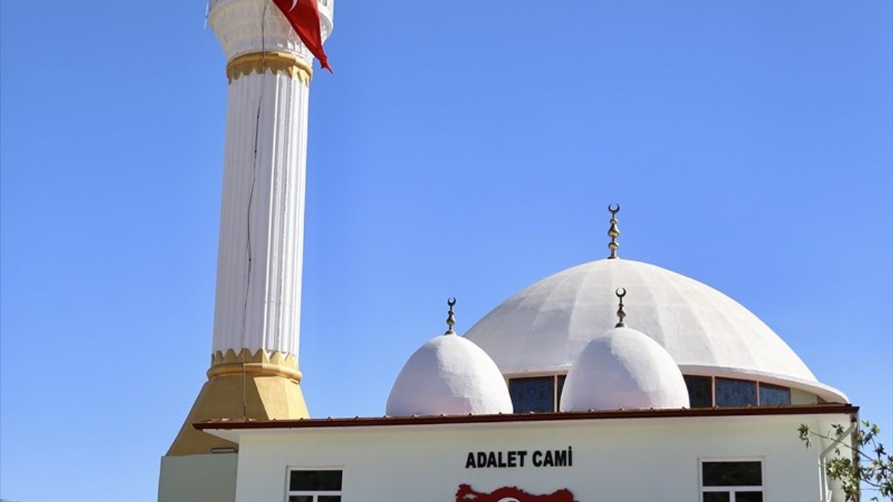 Adalet Bakanı Tunç Seydikemer'de Yeni Eğitim ve Kültür Alanları Açtı