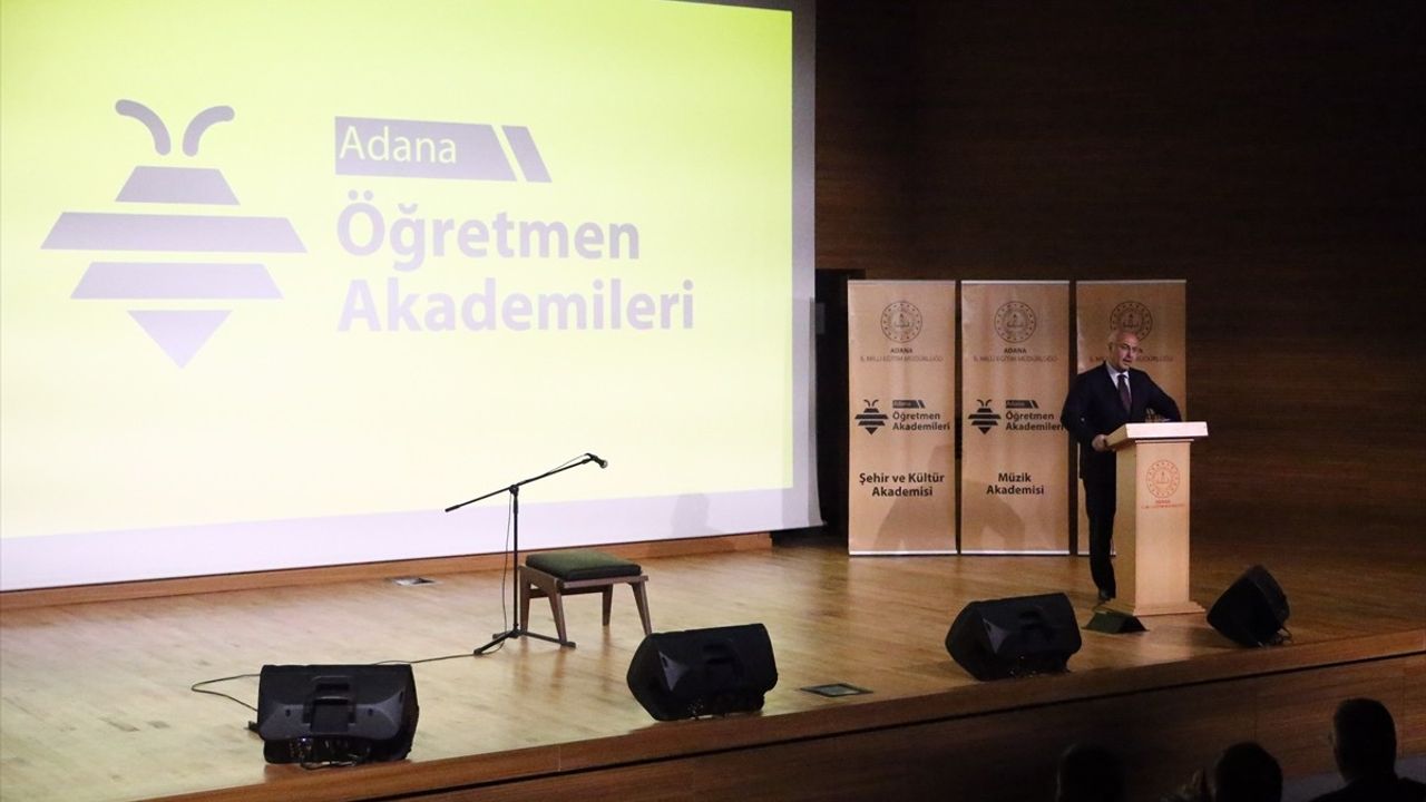 Adana'da Öğretmen Akademileri Eğitimi Başladı