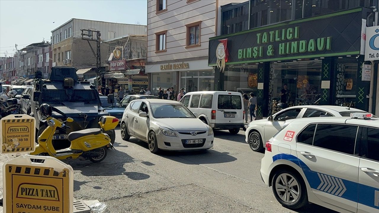 Adana'da Tehlikeli Bulgu: El Bombası Bulundu