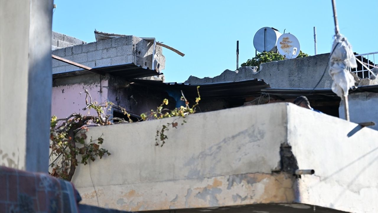 Adana'da Yangın Faciası: 3 Çocuk Hayatını Kaybetti