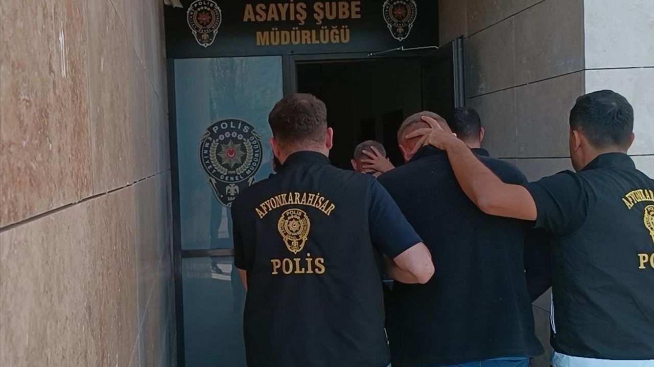 Afyonkarahisar'da Trafik Tartışması Sonrası Darp Olayı: 3 Şüpheli Gözaltında