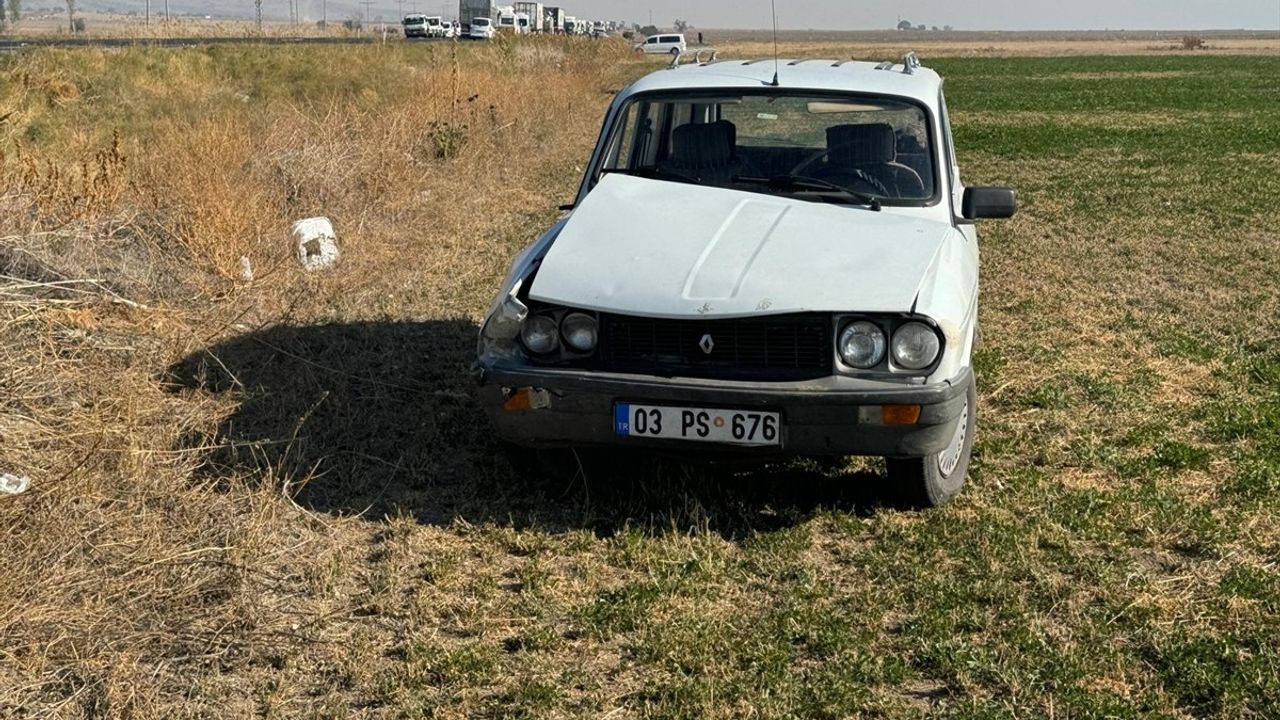 Afyonkarahisar'daki Zincirleme Trafik Kazasında Komutan Hayatını Kaybetti