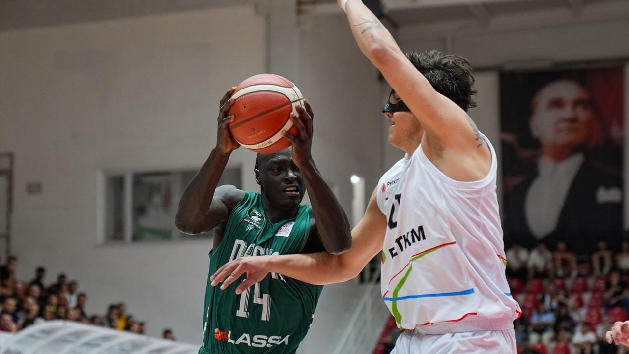 Aliağa Petkimspor, Darüşşafaka Lassa'ya Farkla Galip Geldi