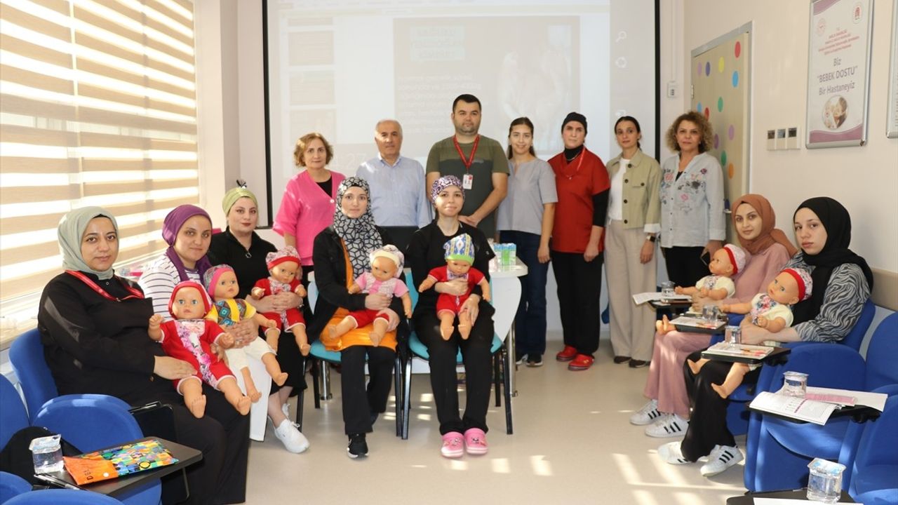 Amasya'da Gebe Okulu Anne Adaylarına Destek Oluyor