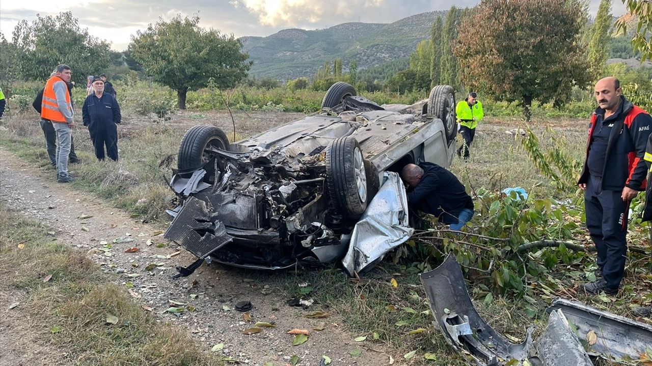 Amasya'da Trafik Kazası: 1 Ölü, 2 Yaralı