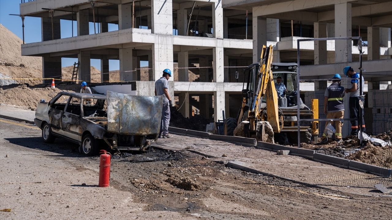 Ankara'da Doğal Gaz Kaçağı Yangını Kontrol Altına Alındı